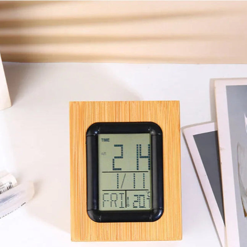 Réveil Digital en Bois avec Pot à Stylos Intégré – Organiseur de Bureau Élégant