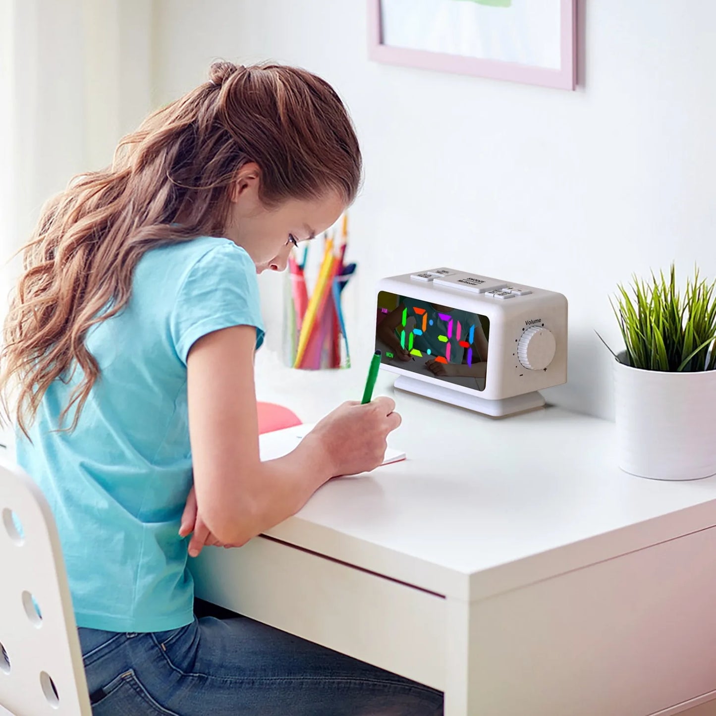 Radio Réveil Ado Écran Large avec Chiffres Colorés et Chargement USB