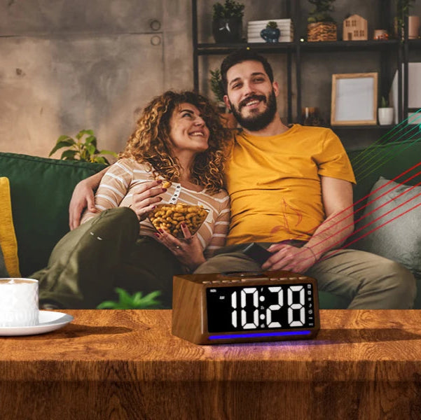 Radio Réveil Bois avec Chargeur à Induction, Bluetooth et Écran LED XXL