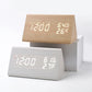 Réveil Bois Triangulaire LED - Design Moderne & Fonction Température