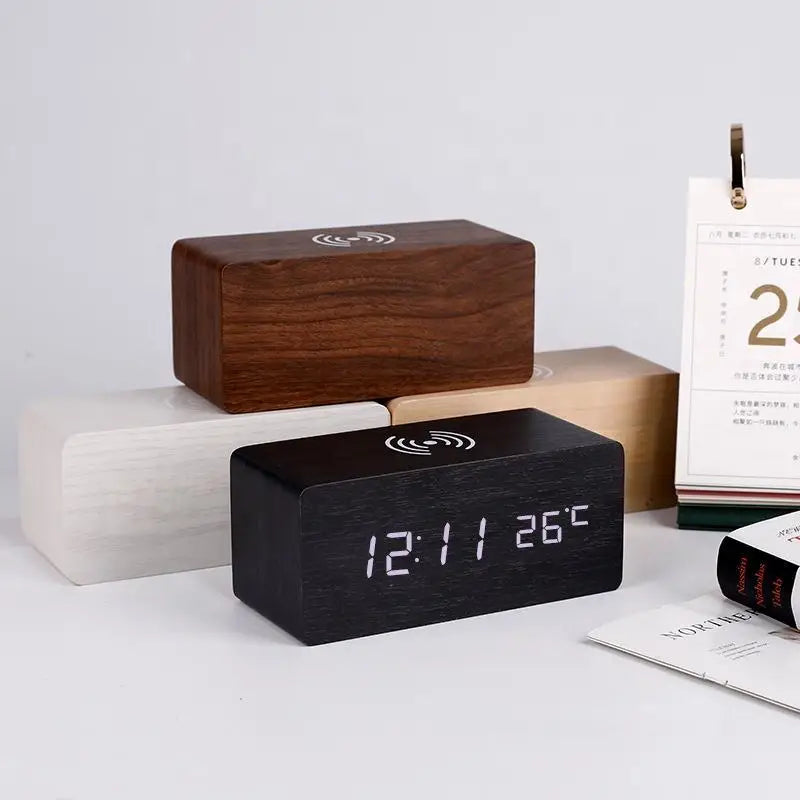 Réveil Connecté en Bois avec Chargeur Sans Fil – Affichage LED Heure, Date, Température