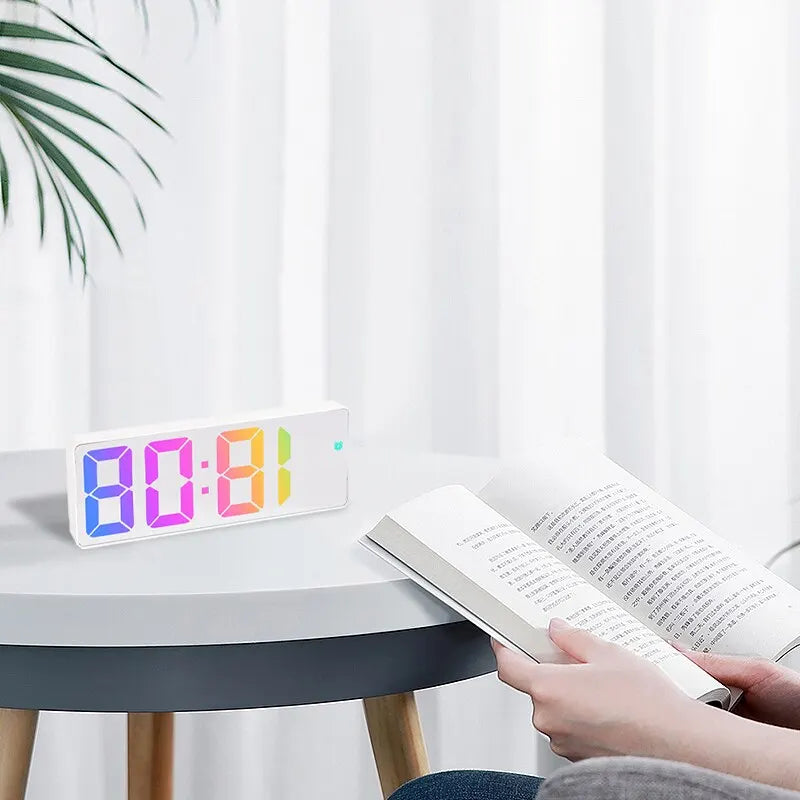 Réveil Digital LED Multicolore
