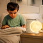 Réveil Lampe de chevet Simulateur d’Aube Lune LED, 15 Sons, Lumière Colorée