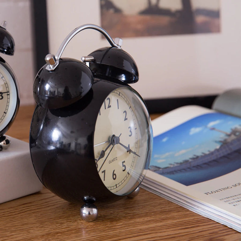 Réveil Vintage Métal avec Double Cloche de couleur noir 